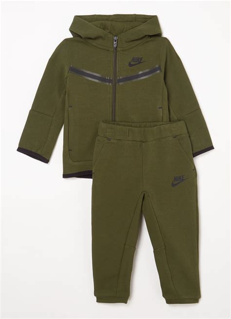 nike legergroen trainingspak|Nike Factory Stores.